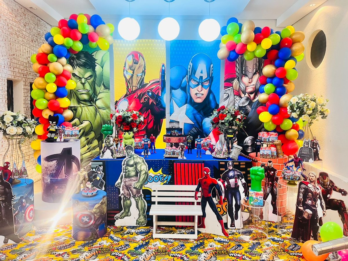 Decoração festa Super Herois Buffet Family